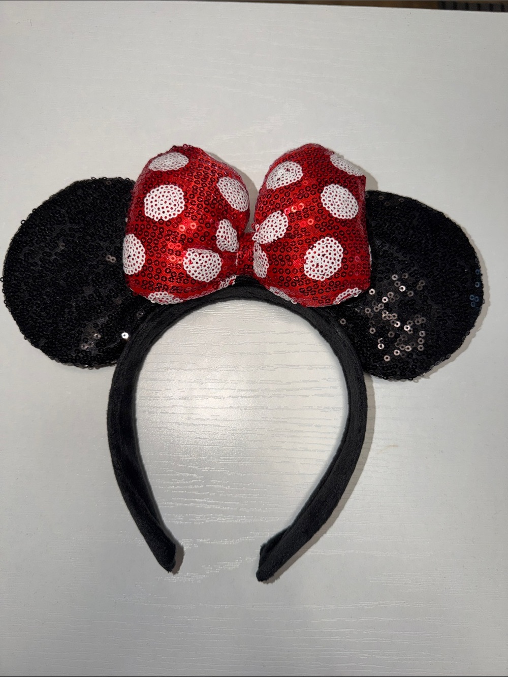 NWOT Sequin Minnie Mouse Ears Headband with Red Polka Dot Bow